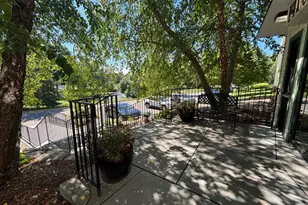 10521 Cedar Lake Rd, Minnetonka, MN 55305 - Photo 3
