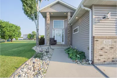 3221 11th Avenue S, Moorhead, MN 56560 - Photo 3