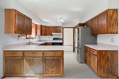 2322 Cromwell Street S, Moorhead, MN 56560 - Photo 11