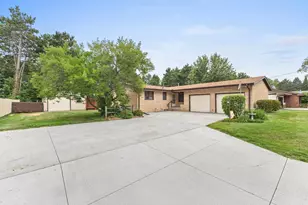 345 Sunset Ln N, Cambridge, MN 55008 - Photo 13