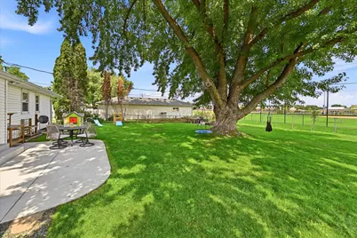 185 Garden View Drive, Apple Valley, MN 55124 - Photo 5