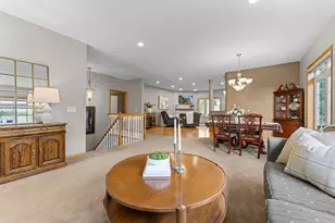 19110 Inndale Dr, Lakeville, MN 55044 - Photo 5
