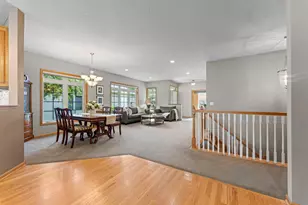 19110 Inndale Dr, Lakeville, MN 55044 - Photo 9
