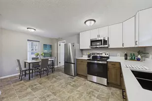 920 Farrington St, Saint Paul, MN 55117 - Photo 7