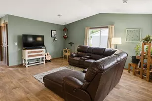 1603 16th Ave N, Princeton, MN 55371 - Photo 5