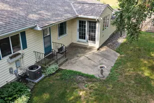 504 19th Ave SW, Willmar, MN 56201 - Photo 3
