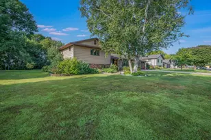 702 8th St SW, Wells, MN 56097 - Photo 59