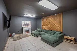 702 8th St SW, Wells, MN 56097 - Photo 47