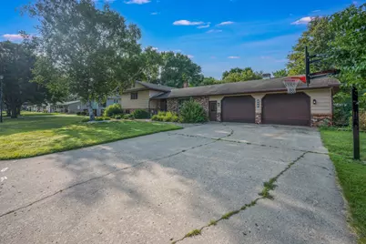 702 8th Street SW, Wells, MN 56097 - Photo 31