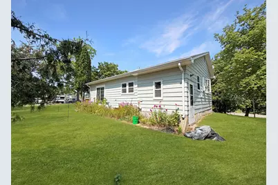 318 Clearwater Avenue NW, Bagley, MN 56621 - Photo 21