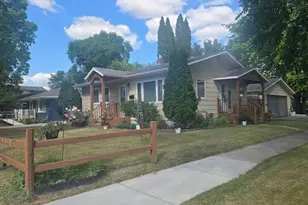 1322 19th St S, Moorhead, MN 56560 - Photo 1