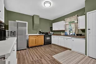 124 Arnold St, West Concord, MN 55985 - Photo 9