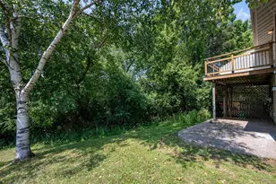 6702 Kara Dr, Eden Prairie, MN 55346 - Photo 15