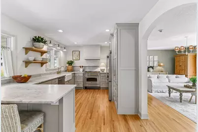 15803 Holdridge Road E, Wayzata, MN 55391 - Photo 1