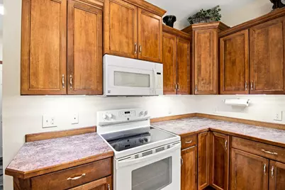 1572 Gray Fox Drive NE, Owatonna, MN 55060 - Photo 11