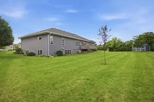 1572 Gray Fox Dr NE, Owatonna, MN 55060 - Photo 43