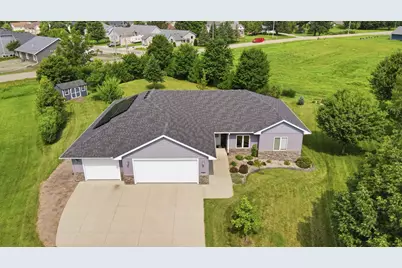 1572 Gray Fox Drive NE, Owatonna, MN 55060 - Photo 1