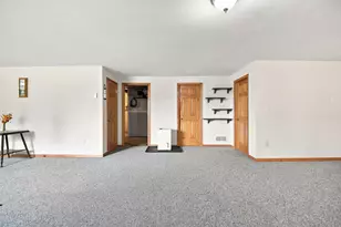1572 Gray Fox Dr NE, Owatonna, MN 55060 - Photo 31