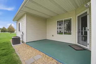 621 Ashley Ln, Owatonna, MN 55060 - Photo 27