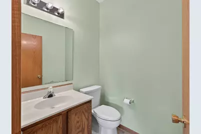 1012 Heldt Street, Chaska, MN 55318 - Photo 9