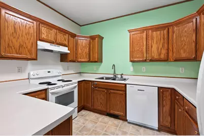 1012 Heldt Street, Chaska, MN 55318 - Photo 5