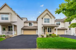 1012 Heldt St, Chaska, MN 55318 - Photo 21