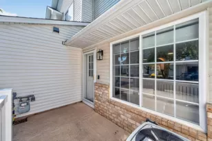 8630 Quarry Ridge Ln, Woodbury, MN 55125 - Photo 9