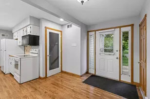20635 Hughes Ave W, Lakeville, MN 55044 - Photo 15