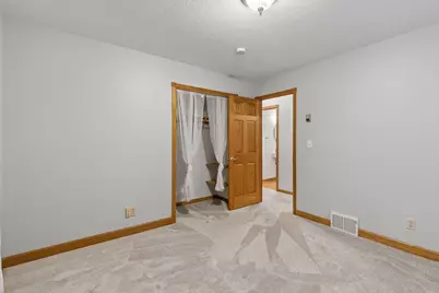 20635 Hughes Avenue W, Lakeville, MN 55044 - Photo 7