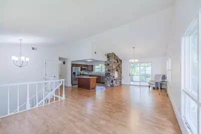 1212 44 1/2 Avenue NE, Columbia Heights, MN 55421 - Photo 3
