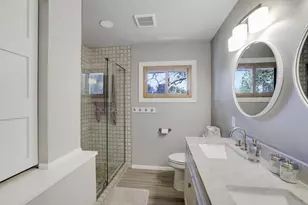 4541 Heritage Hills Cir, Bloomington, MN 55437 - Photo 17