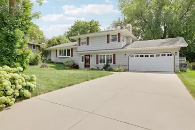 4541 Heritage Hills Circle, Bloomington, MN 55437 - Photo 1