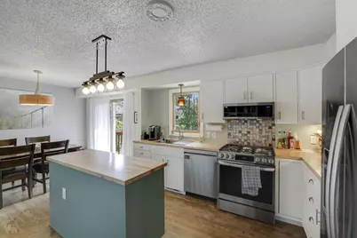 4541 Heritage Hills Circle, Bloomington, MN 55437 - Photo 9