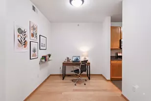 2565 Franklin Ave, Saint Paul, MN 55114 - Photo 17
