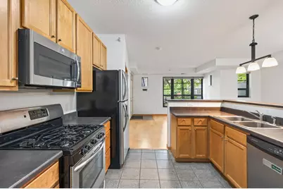 2565 Franklin Avenue #102, Saint Paul, MN 55114 - Photo 15