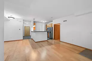 2565 Franklin Ave, Saint Paul, MN 55114 - Photo 11