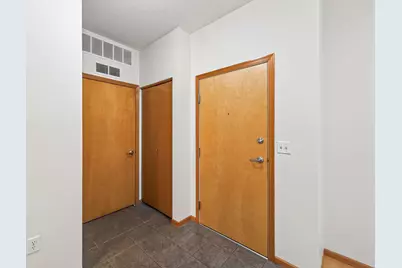 2565 Franklin Avenue #102, Saint Paul, MN 55114 - Photo 27