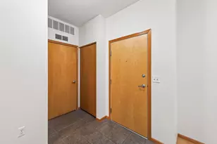 2565 Franklin Ave, Saint Paul, MN 55114 - Photo 27
