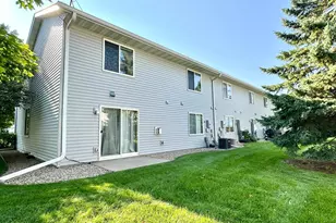 1567 Dublin Ct, Shakopee, MN 55379 - Photo 17