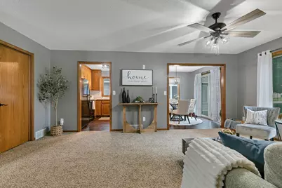 914 Willow Grove Circle, Waite Park, MN 56387 - Photo 5