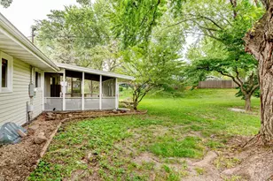 1801 River Hills Dr, Burnsville, MN 55337 - Photo 31