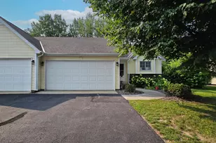 12973 Eastview Ct, Apple Valley, MN 55124 - Photo 3