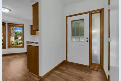 12973 Eastview Court, Apple Valley, MN 55124 - Photo 7