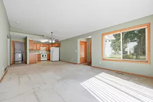 1005 Ivy Ridge Terrace, Buffalo, MN 55313 - Photo 9