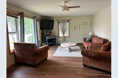 204 Homecrest Avenue SE, Wadena, MN 56482 - Photo 3