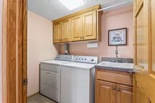 165 Hartman Cir NE, Fridley, MN 55432 - Photo 41