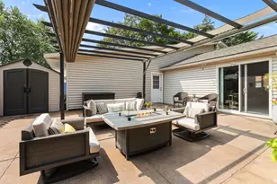 283 Capitol View Ave, Roseville, MN 55113 - Photo 11