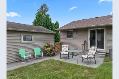 1004 14th Avenue NE, Rochester, MN 55906 - Photo 9