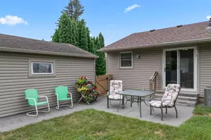 1004 14th Ave NE, Rochester, MN 55906 - Photo 9