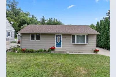 1004 14th Avenue NE, Rochester, MN 55906 - Photo 3